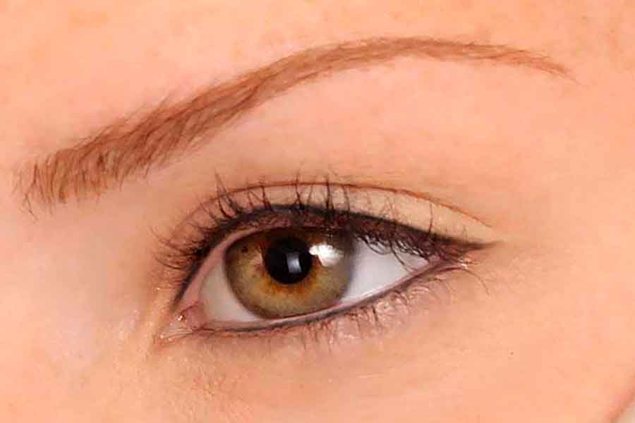 Все о татуаже век: плюсы, минусы и уход